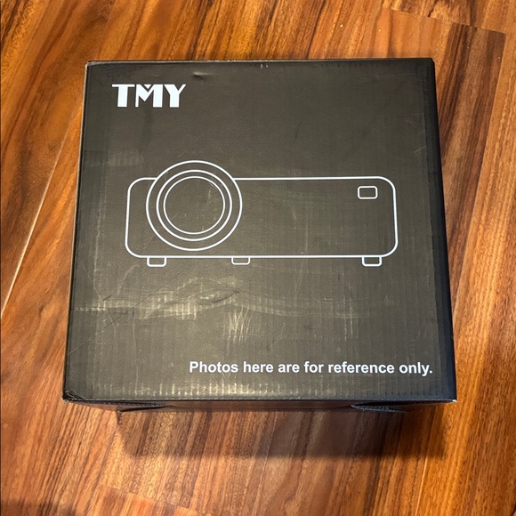 White Portable Mini Projector - Picture 2 of 5